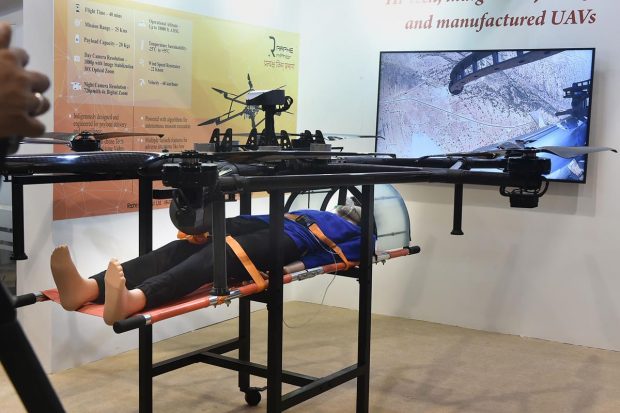 印度“救護車無人機”亮相 極端環境下可提供人員急救(圖1)