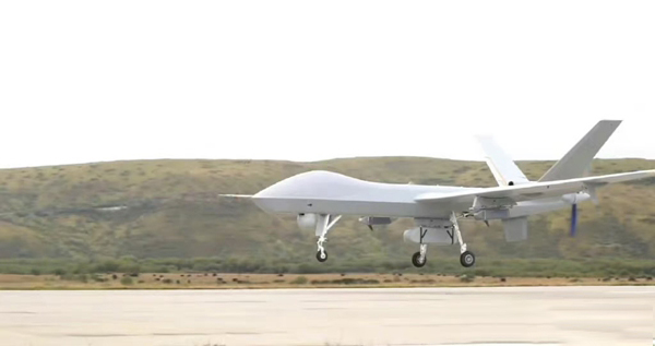 我國大型無人機首次高原氣象觀測試驗成功(圖1) 我國大型無人機首次高原氣象觀測試驗成功(圖1)