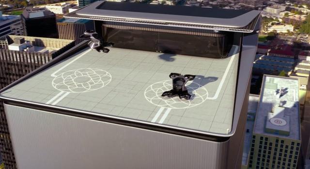 未來(lái)飛行汽車:凱迪拉克也展出概念載人無(wú)人機(jī)(圖2) 未來(lái)飛行汽車:凱迪拉克也展出概念載人無(wú)人機(jī)(圖2)