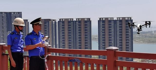 漳州開發(fā)區(qū)采用無人機(jī)協(xié)助完成城市管理工作(圖1) 漳州開發(fā)區(qū)采用無人機(jī)協(xié)助完成城市管理工作(圖1)