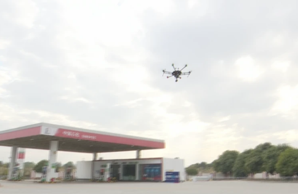 千里眼無(wú)人機(jī)保障春運(yùn)交通安全出行(圖1) 千里眼無(wú)人機(jī)保障春運(yùn)交通安全出行(圖1)